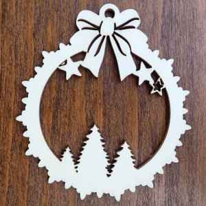 Drevená vianočná ozdoba na stromček s mašľou 10