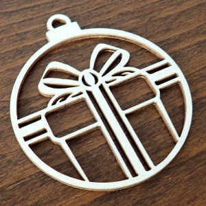 Drevená vianočná ozdoba na stromček, guľa 20