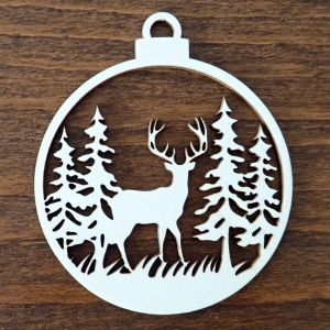 Drevená vianočná ozdoba na stromček, guľa s jeleňom 3