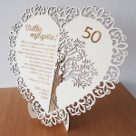 Drevené vyrezávané srdce so stromom k jubileu, 50x48cm