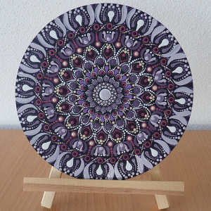 Mandala ručne maľovaná fialová, 20cm
