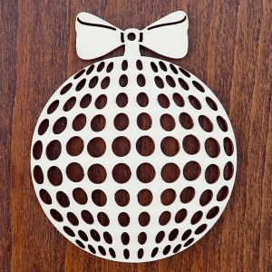 Drevená vianočná ozdoba na stromček, guľa 38